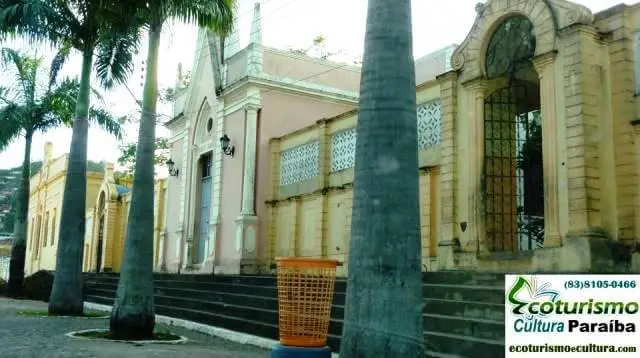 Casarões em Alagoa Grande, no Brejo Casarões em Alagoa Grande, no Brejo