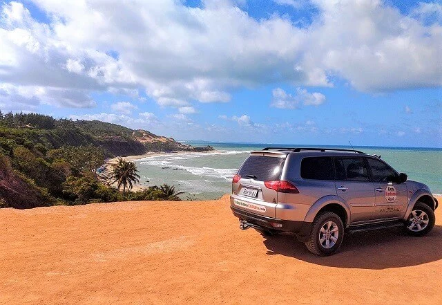 SUV above Praia do Amor in Pipa