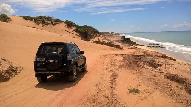 Pipa RN, pelas trilhas de 4x4, do lado das dunas Pipa RN, pelas trilhas de 4x4, do lado das dunas
