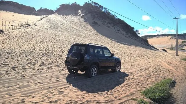Tibault do Sul: on the sandboarding dune, by 4x4 Tibault do Sul: on the sandboarding dune, by 4x4