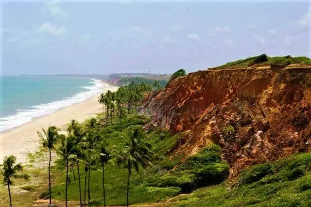Barra do Grau: the cliffs The cliffs of Barra do Grau - Tambaba Environmental Protection Area