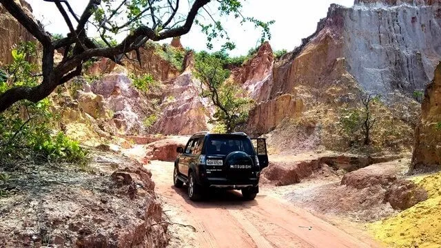 Coqueirinho Canyon, by 4x4 Inside the Coqueirinho Canyon, by 4x4, southern coast of João Pessoa