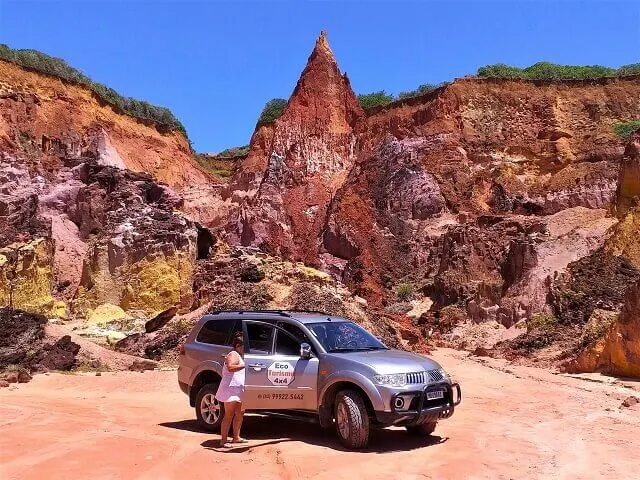 Princess Castle, by 4x4 SUV Coqueirinho Canyon by 4x4 SUV: the Princess Castle from below